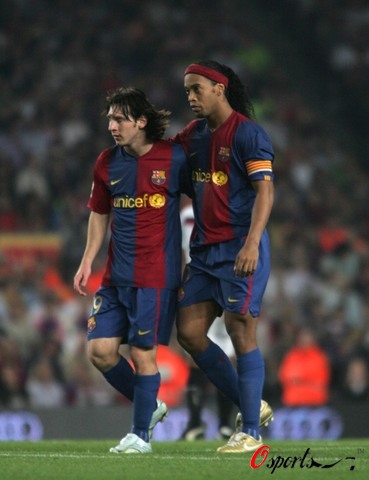 合同即将到期？内马尔：我目前的首要任务是放在桑托斯身上（合同将至期满，内马尔：当下重心在桑托斯）