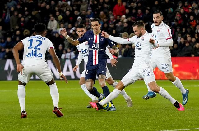 基本锁定世界杯席位，哈兰德和挪威队友赛后在更衣室激情庆祝（世界杯门票基本到手，哈兰德与挪威队友赛后在更衣室狂欢）