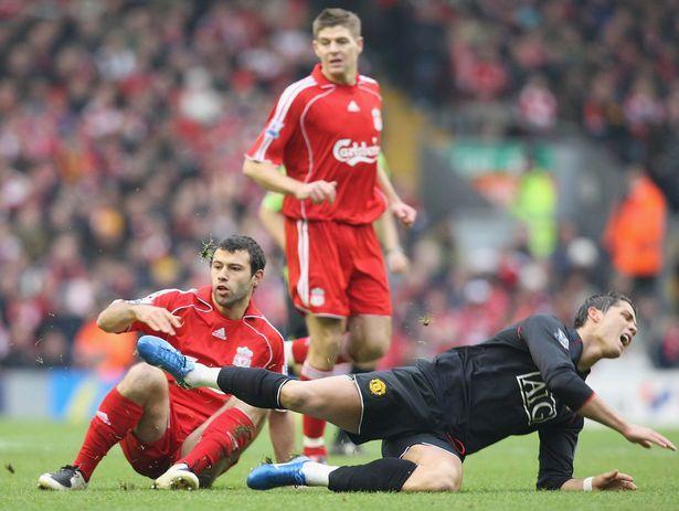 英超：曼城主场4-1大胜南安普顿（英超：曼城主场4比1轻取南安普顿）