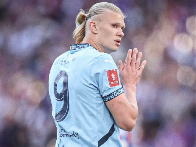 FC26坚不可摧：萨拉赫领衔，萨卡、莫德里奇、卡马文加在列（FC26无懈可击：萨拉赫挂帅，萨卡、莫德里奇、卡马文加同入选）